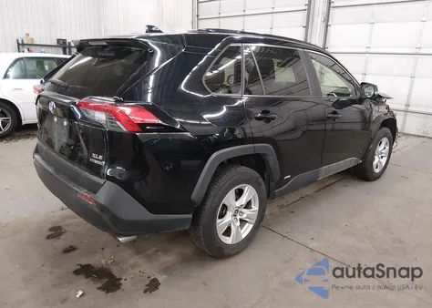 2021 Toyota Rav4 Hybrid Xle z USA, uszkodzony, nr VIN JTMRWRFV7MJ053582